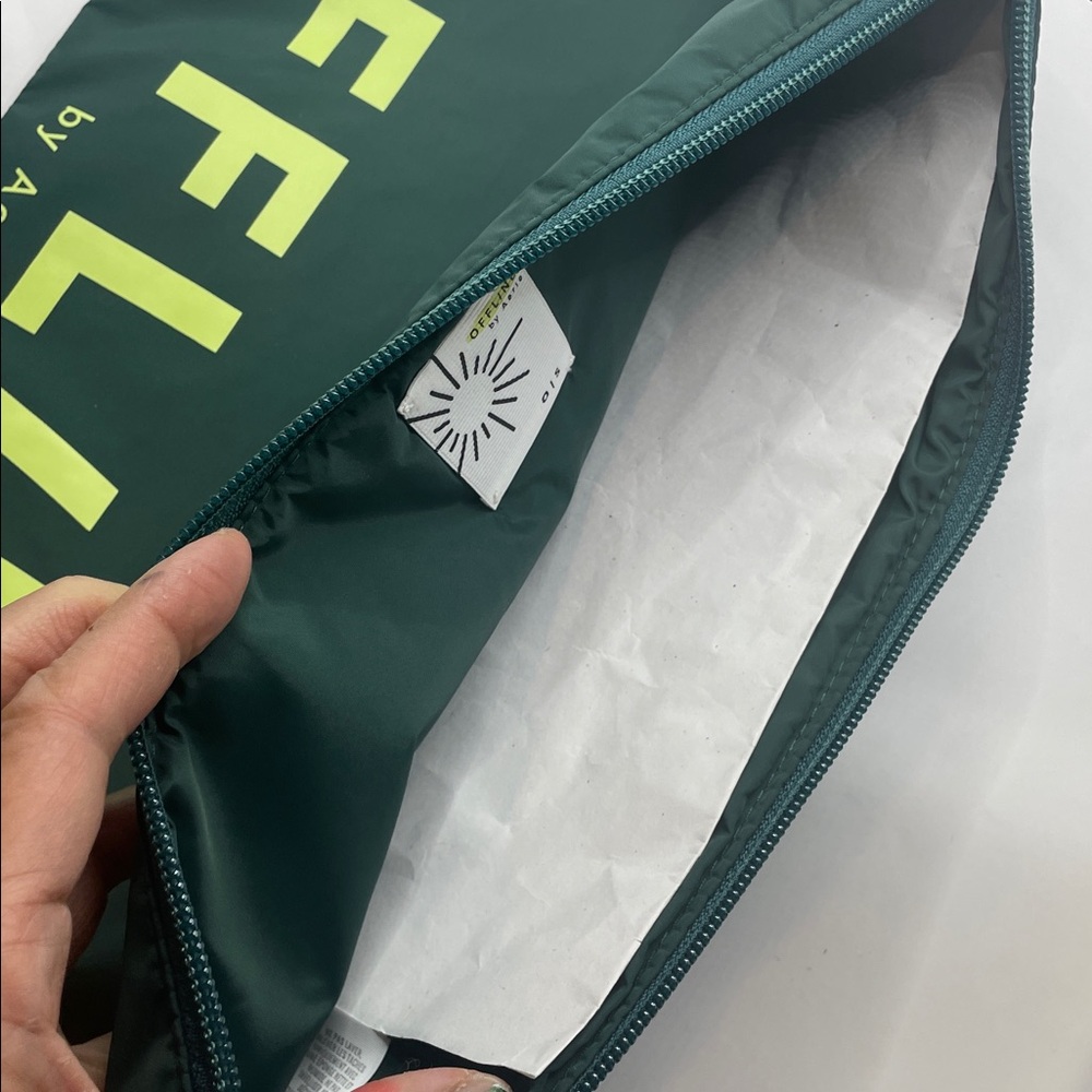 Aerie Green Cosmetic Bags with Yellow Design 000769 - Picture 4 of 9